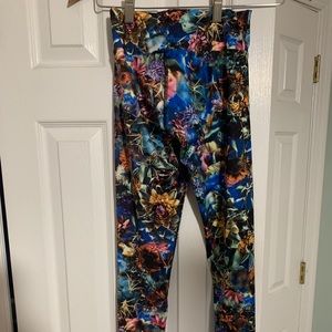Multicolored leggings. KOS USA. Xs